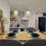 Carina Family Apartment Downtown Near M3 Metro