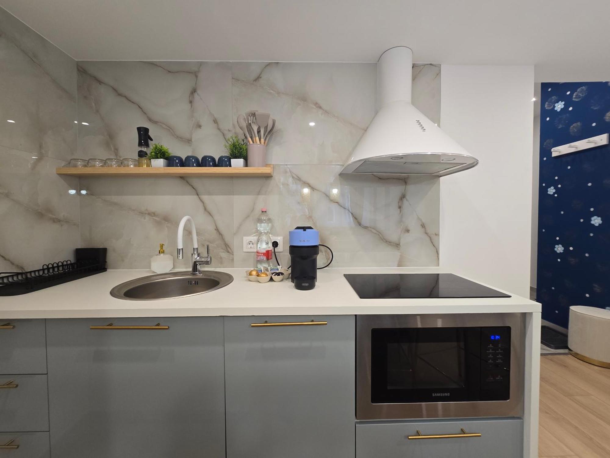 Apartment Carina Family Downtown Near M3 Metro Budapest